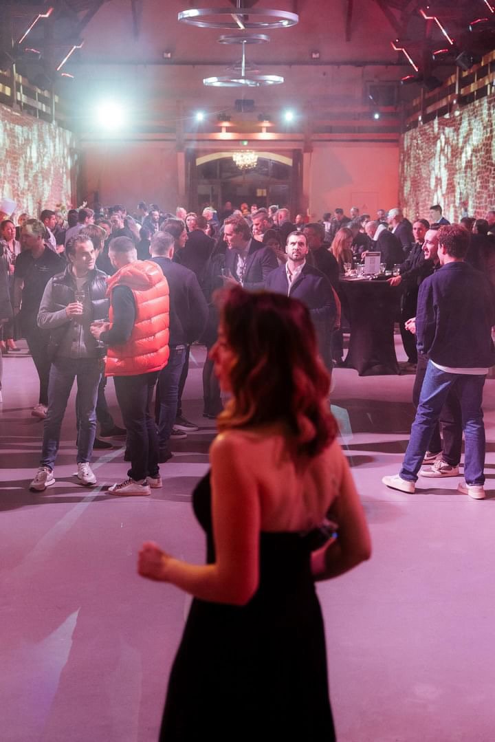 Velvet Rose singer facing the guests at a corporate reception