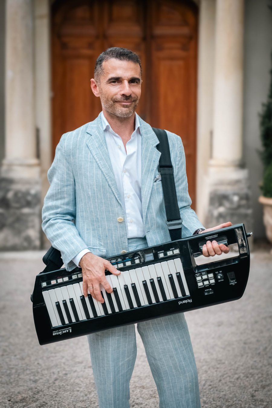 Enzo et son keytar, Velvet Rose On the Move